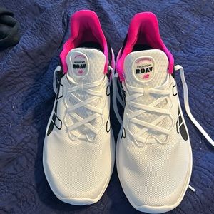 New Balance Womens Athletic Shoes - Size 11 NWOT